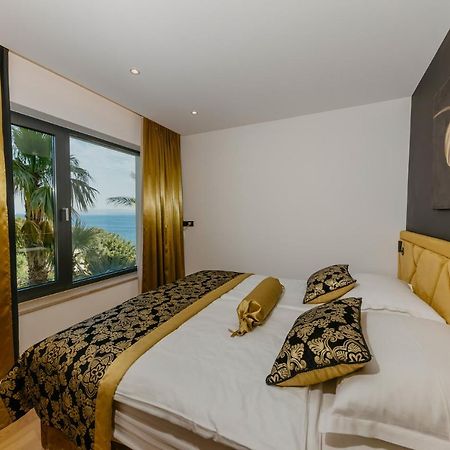 Villa Bloomhill Escape Трогир Екстериор снимка