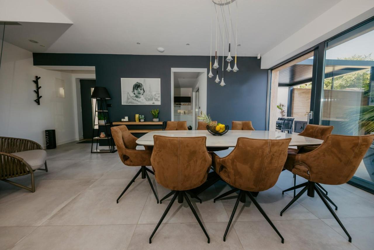 Villa Bloomhill Escape Трогир Екстериор снимка