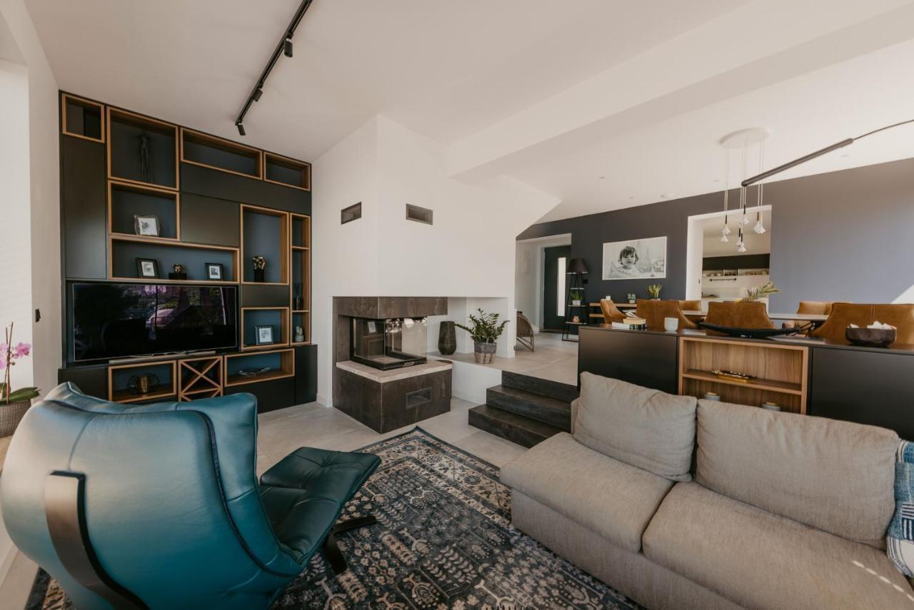 Villa Bloomhill Escape Трогир Екстериор снимка