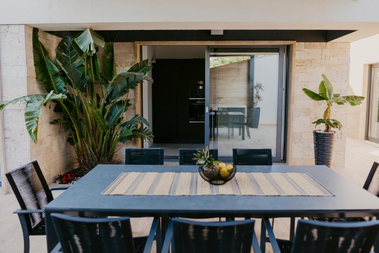 Villa Bloomhill Escape Трогир Екстериор снимка