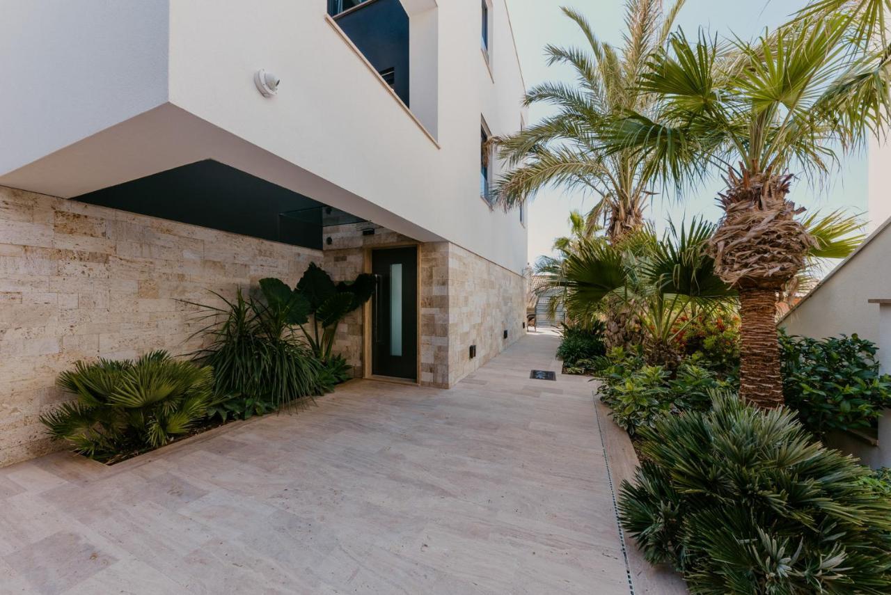 Villa Bloomhill Escape Трогир Екстериор снимка