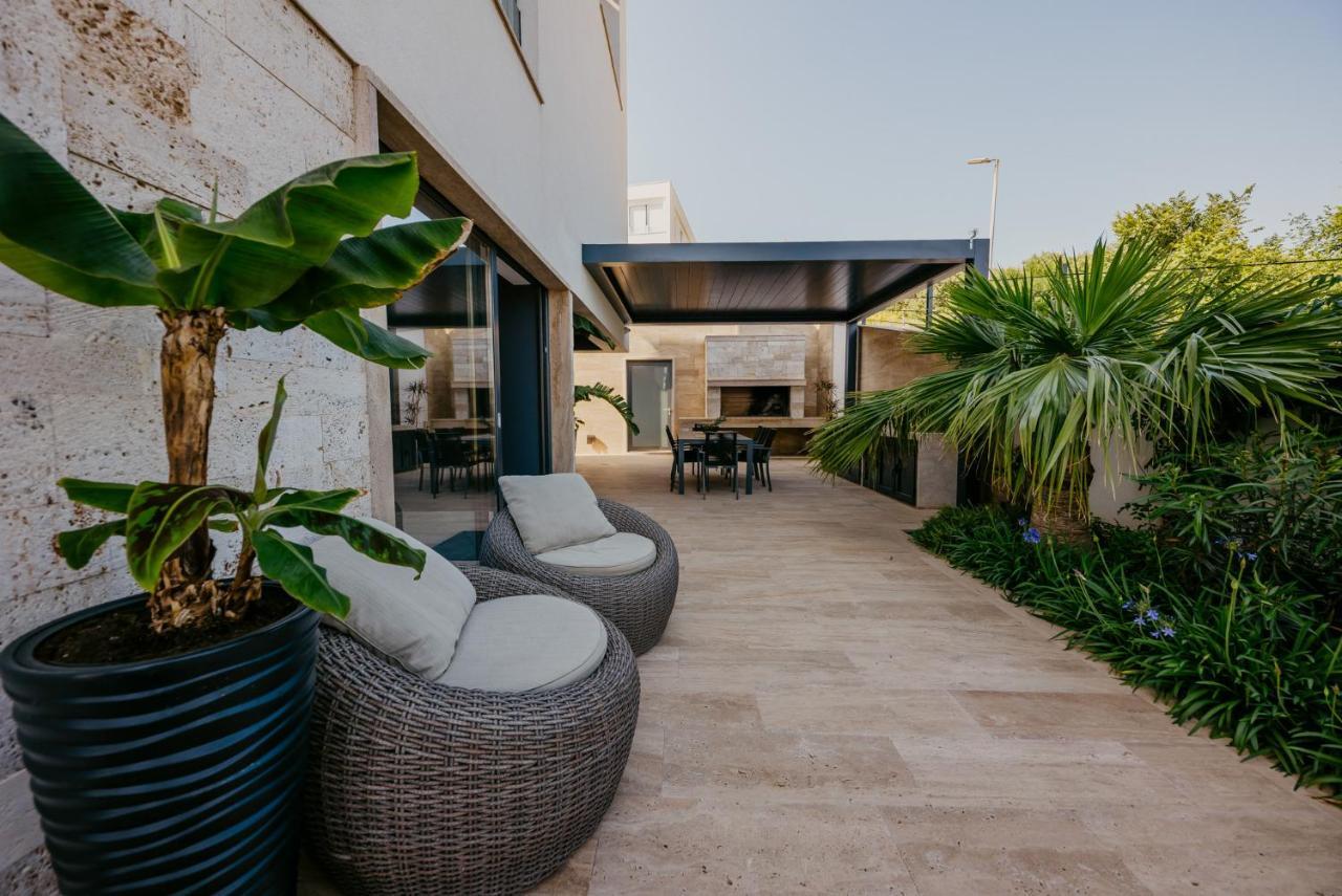 Villa Bloomhill Escape Трогир Екстериор снимка