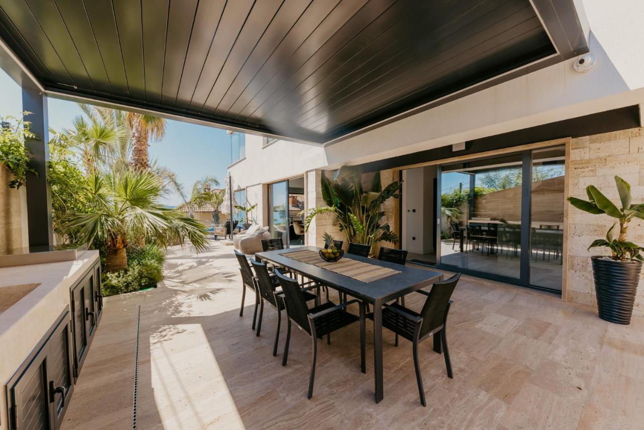 Villa Bloomhill Escape Трогир Екстериор снимка